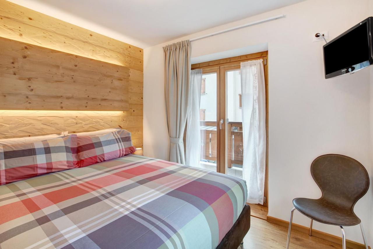 Casa Al Rin Ski Bike And Wellness Isolaccia Eksteriør billede