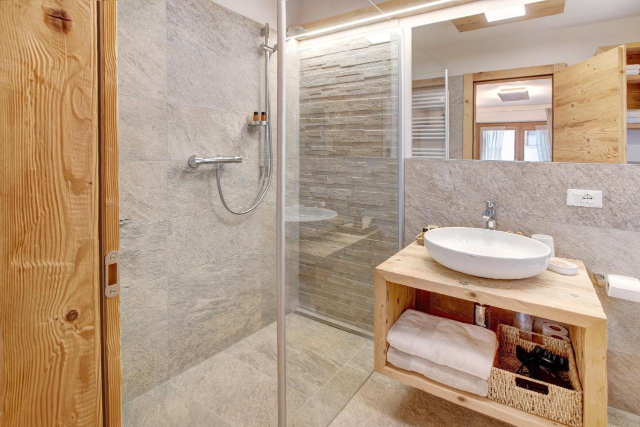 Casa Al Rin Ski Bike And Wellness Isolaccia Eksteriør billede